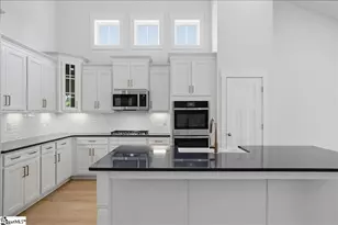 8 Pelham Crossing Dr, Greenville, SC 29615 - Photo 3