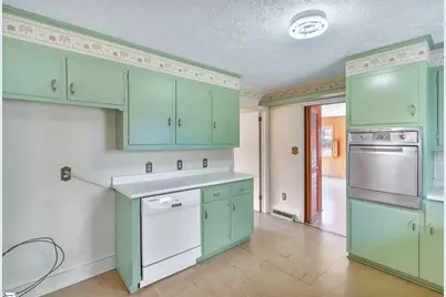 2156 Gentry Memorial Highway, Pickens, SC 29671 - Photo 13