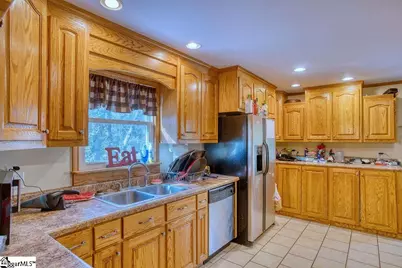 101 Simmons Drive, Clinton, SC 29325 - Photo 9