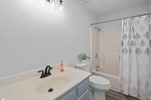 137 Lakeshore Dr, Easley, SC 29642 - Photo 25