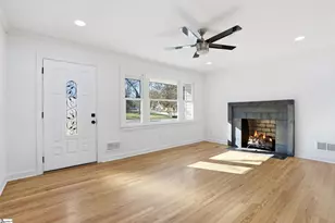 601 S D St, Easley, SC 29640 - Photo 5