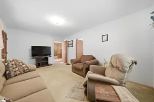 555 Bishop Rd, Union, SC 29379 - Photo 7