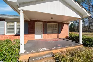 555 Bishop Rd, Union, SC 29379 - Photo 5