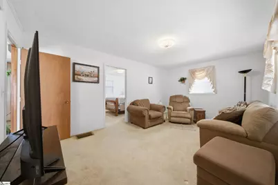 555 Bishop Road, Union, SC 29379 - Photo 5