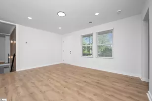 10 Valley View Ln, Greenville, SC 29605 - Photo 5