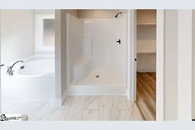 1172 W Rutledge Avenue, Gaffney, SC 29341 - Photo 17