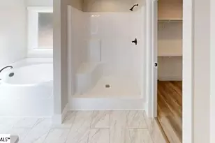 1172 W Rutledge Ave, Gaffney, SC 29341 - Photo 17