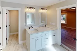 1172 W Rutledge Ave, Gaffney, SC 29341 - Photo 15