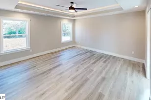 1172 W Rutledge Ave, Gaffney, SC 29341 - Photo 11