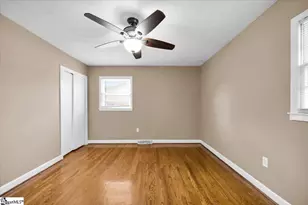 132 Waverly St, Easley, SC 29642 - Photo 17