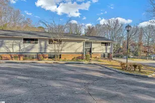 70 Briarview Cir, Greenville, SC 29615 - Photo 3