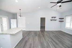 131 Plumcreek Ln, Enoree, SC 29335 - Photo 5