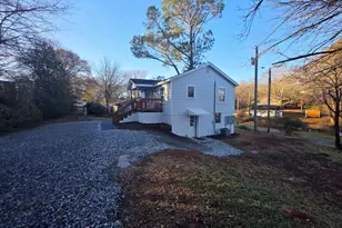 411 W C Ave, Easley, SC 29640 - Photo 15