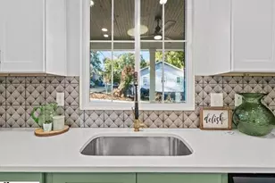 339 Gower St, Greenville, SC 29611 - Photo 9