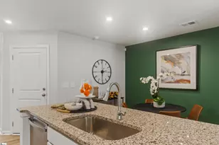 1270 Forestbrook Ln, Spartanburg, SC 29303 - Photo 5