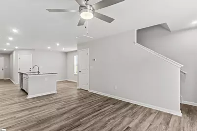 1270 Forestbrook Lane, Spartanburg, SC 29303 - Photo 3