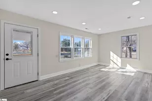 19 Mc Lean St, Greenville, SC 29611 - Photo 9