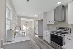 19 Mc Lean St, Greenville, SC 29611 - Photo 17