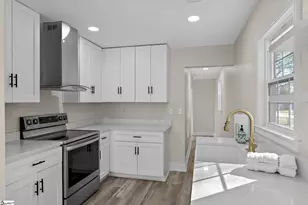 19 Mc Lean St, Greenville, SC 29611 - Photo 15