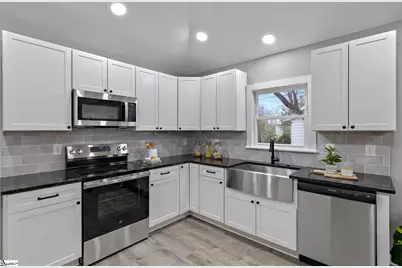 9 Brooks Avenue, Greenville, SC 29617 - Photo 5