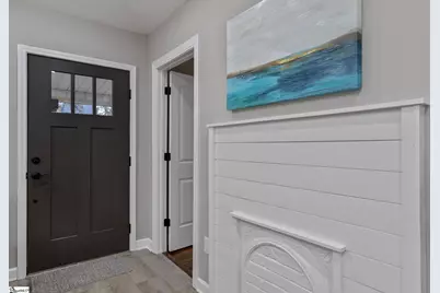 9 Brooks Avenue, Greenville, SC 29617 - Photo 7