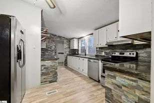 219 Campbell Lake Rd, Greer, SC 29651 - Photo 11