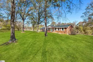 370 E Boundary Dr, Spartanburg, SC 29303 - Photo 11