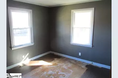 210 Cherokee Road, Belton, SC 29627 - Photo 9