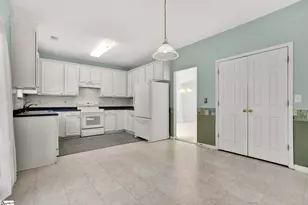 200 Sawyer Dr, Greenville, SC 29605 - Photo 15