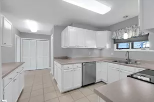 212 Lakeside Cir, Greenville, SC 29615 - Photo 13