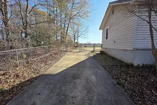 121 Chestnut Dr, Woodruff, SC 29388 - Photo 25