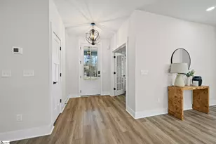 315 Lakefront Dr, Anderson, SC 29626 - Photo 3