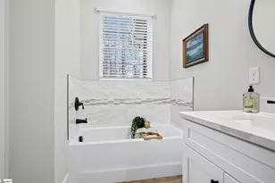 315 Lakefront Dr, Anderson, SC 29626 - Photo 19