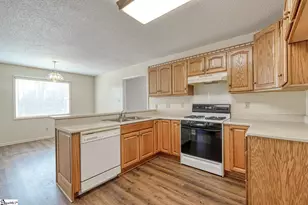 215 S Johnson St, Landrum, SC 29356 - Photo 7