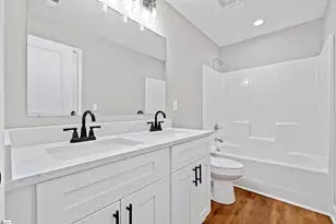711 Rockcliff St, Greenville, SC 29617 - Photo 9
