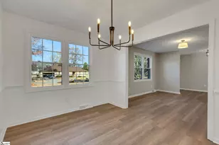 106 Lynn Dr, Taylors, SC 29687 - Photo 5