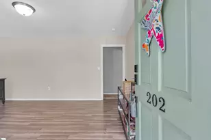 202 Hazelwood Ave, Anderson, SC 29626 - Photo 3