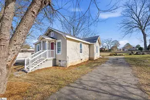 107 Marion St, Cowpens, SC 29330 - Photo 3