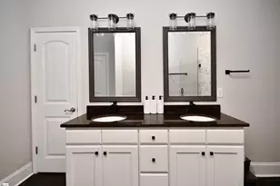 405 Hagood St, Easley, SC 29640 - Photo 15