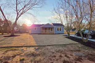 335 Blue Ridge Cir, Belton, SC 29627 - Photo 17