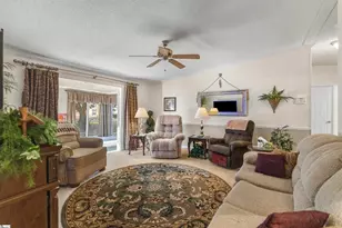 33 Paris View Dr, Taylors, SC 29687 - Photo 17