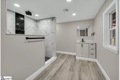 135 Commercial Circle, Westminster, SC 29693 - Photo 21