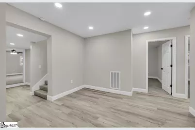 135 Commercial Circle, Westminster, SC 29693 - Photo 13