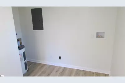 106 Florence Street, Clinton, SC 29325 - Photo 9