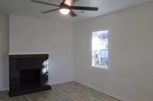 106 Florence St, Clinton, SC 29325 - Photo 3