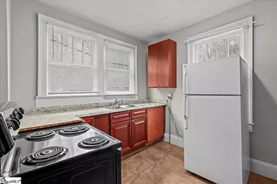 276 S Spring Street, Spartanburg, SC 29306 - Photo 5