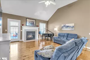 14 Manorwood Ct, Simpsonville, SC 29681 - Photo 5