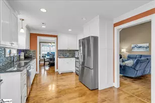 14 Manorwood Ct, Simpsonville, SC 29681 - Photo 7