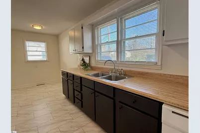 105 Tyler Court, Spartanburg, SC 29301 - Photo 5