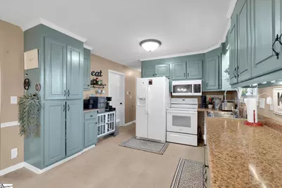 10 Glen Haven Court, Greenville, SC 29611 - Photo 9